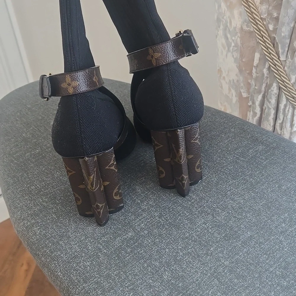 Ileather Louis Vuitton sock boots women - Picture 3 of 4